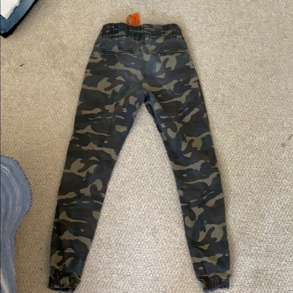 camo pants - Picture 2 of 2